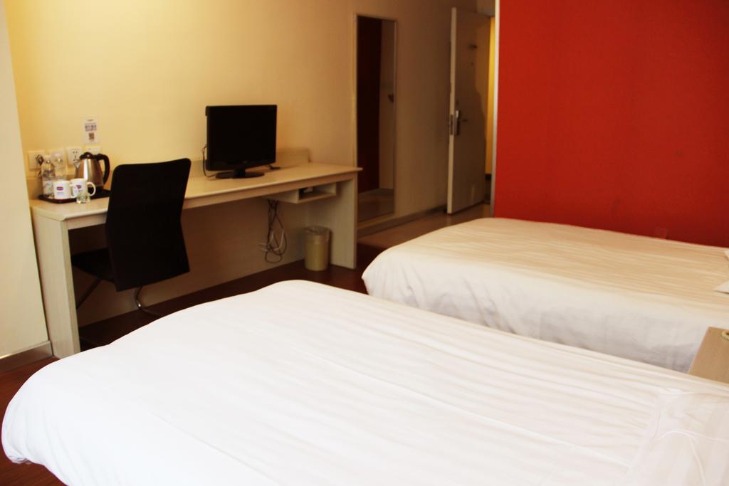 Hanting Express Shenyang Longemont Square الغرفة الصورة